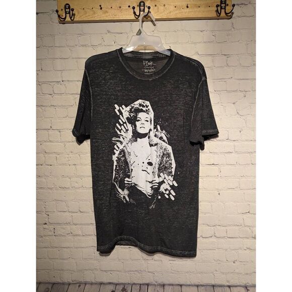 Pink semi sheer 'beautifulntrauma' tour Tshirt large - Picture 1 of 3
